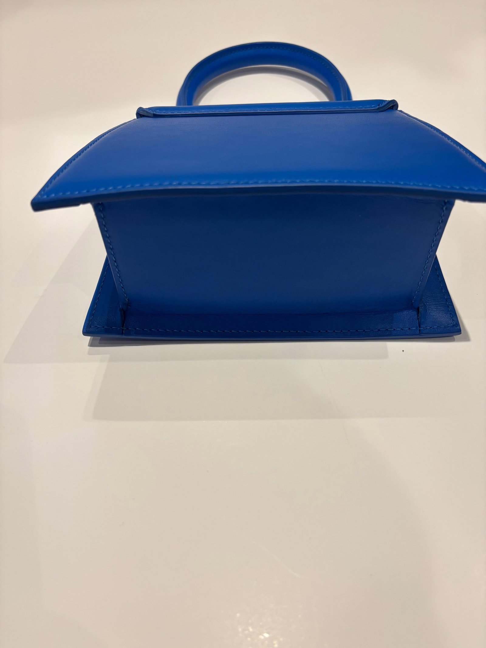 Jacquemus New Chiquita Moyen Electric Blue Leather Crossbody Bag - 2