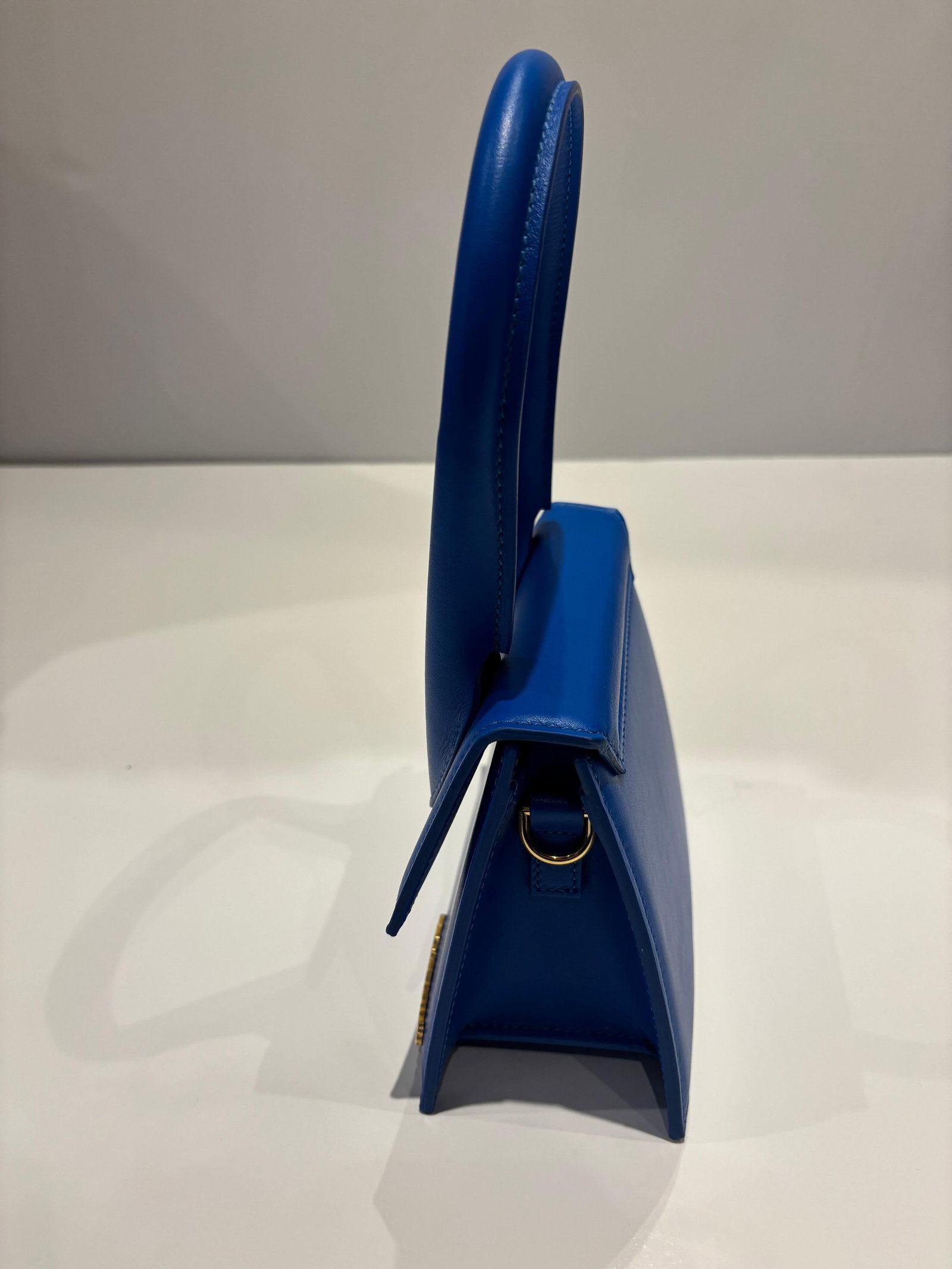 Jacquemus New Chiquita Moyen Electric Blue Leather Crossbody Bag - 4