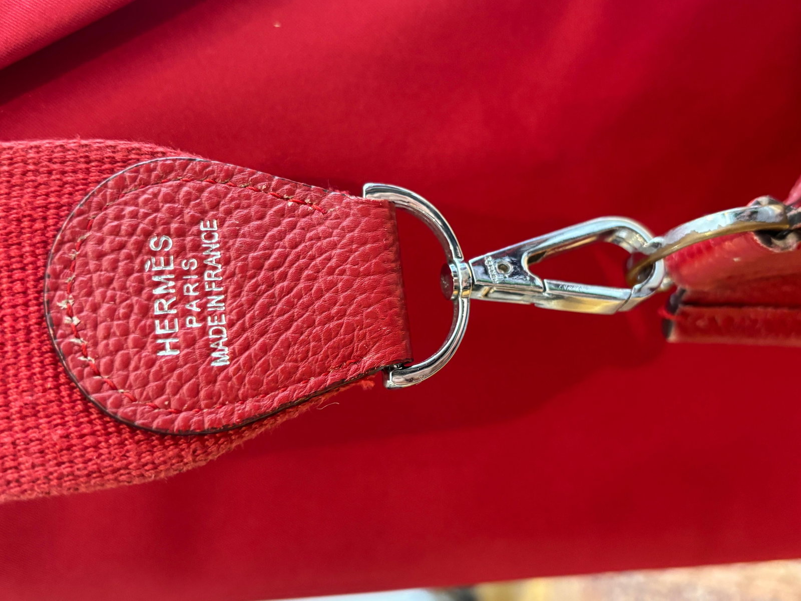 Hermès Vintage Evelyne Clemence III Red Leather Crossbody Bag, 1978 - 2