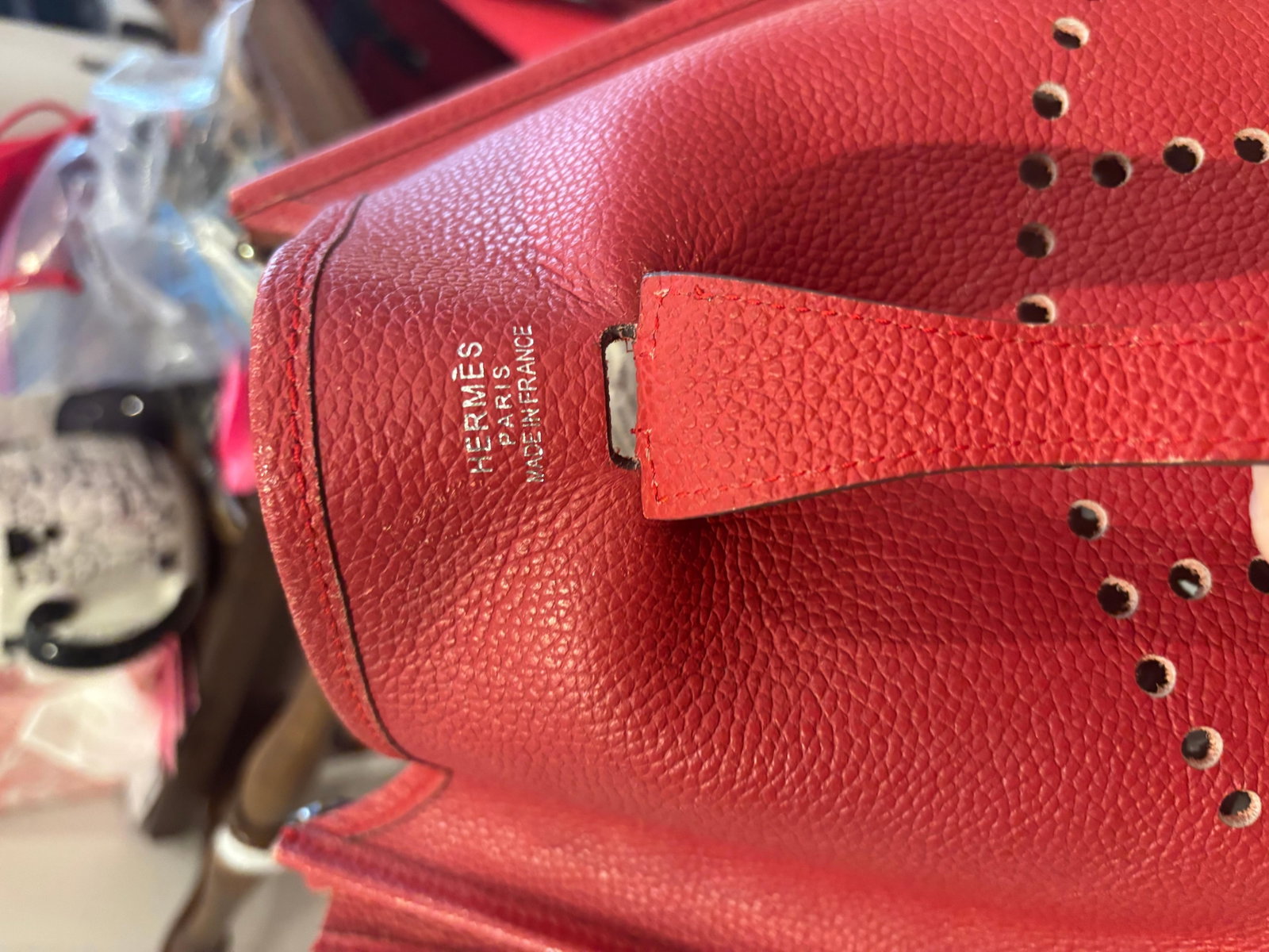 Hermès Vintage Evelyne Clemence III Red Leather Crossbody Bag, 1978 - 5