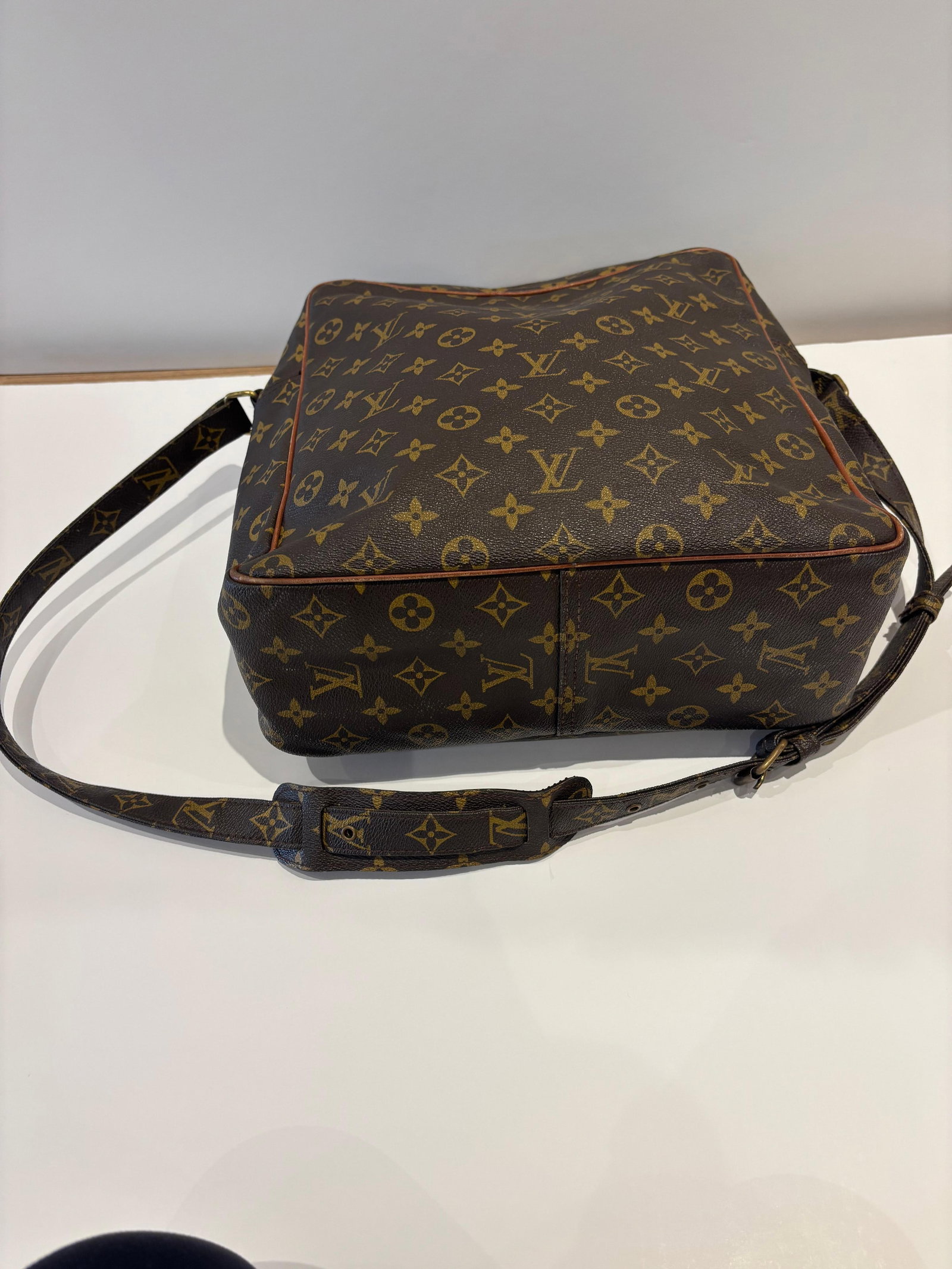 Louis Vuitton Vintage Monogram Canvas and Leather Trim MARCEAU GM Messenger Bag - 5