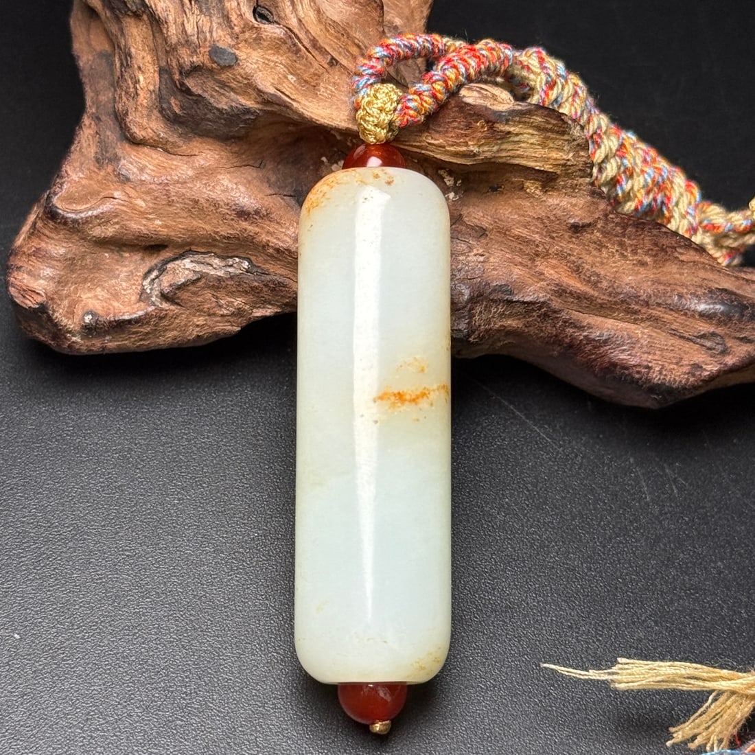 Vintage Hetian Jade Pendant - Lezi: Title: Vintage Hetian Jade Pendant - Lezi Origin: Chinese Date/Period: After1900 Materials: Hetian Jade Dimensions: 61x18(mm) 2.40x0.71(inches) Weight 0.10 lbs/46g Reserve: $199.00 Shipping: Domestic: