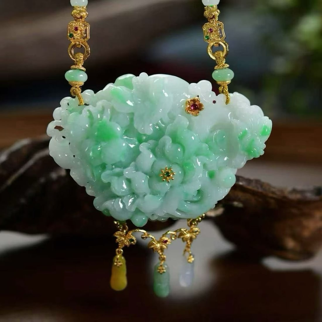 Natural Green Jadeite Carved Flower Bird Pendant with Certificate (1 of 6)