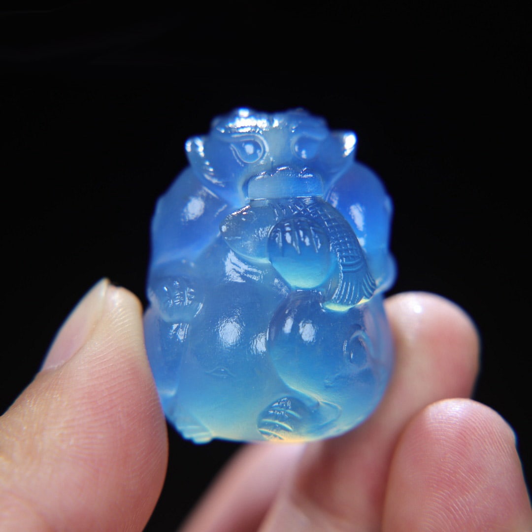Natural Aquamarine Bear Eats Fish Pendant (1 of 9)
