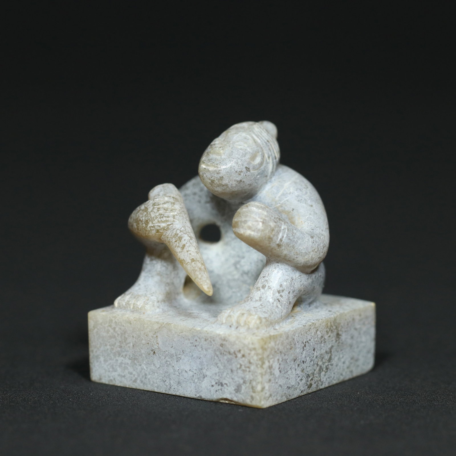 Vintage Hetian Jade Figure Seal: Title: Vintage Hetian Jade Figure Seal Origin: Chinese Date/Period: After1900 Materials: Hetian Jade Dimensions: 39x32x32(mm) 1.54x1.26x1.26(inches) Weight 0.12 lbs/55g Reserve: $280.00 Shipping: Dome