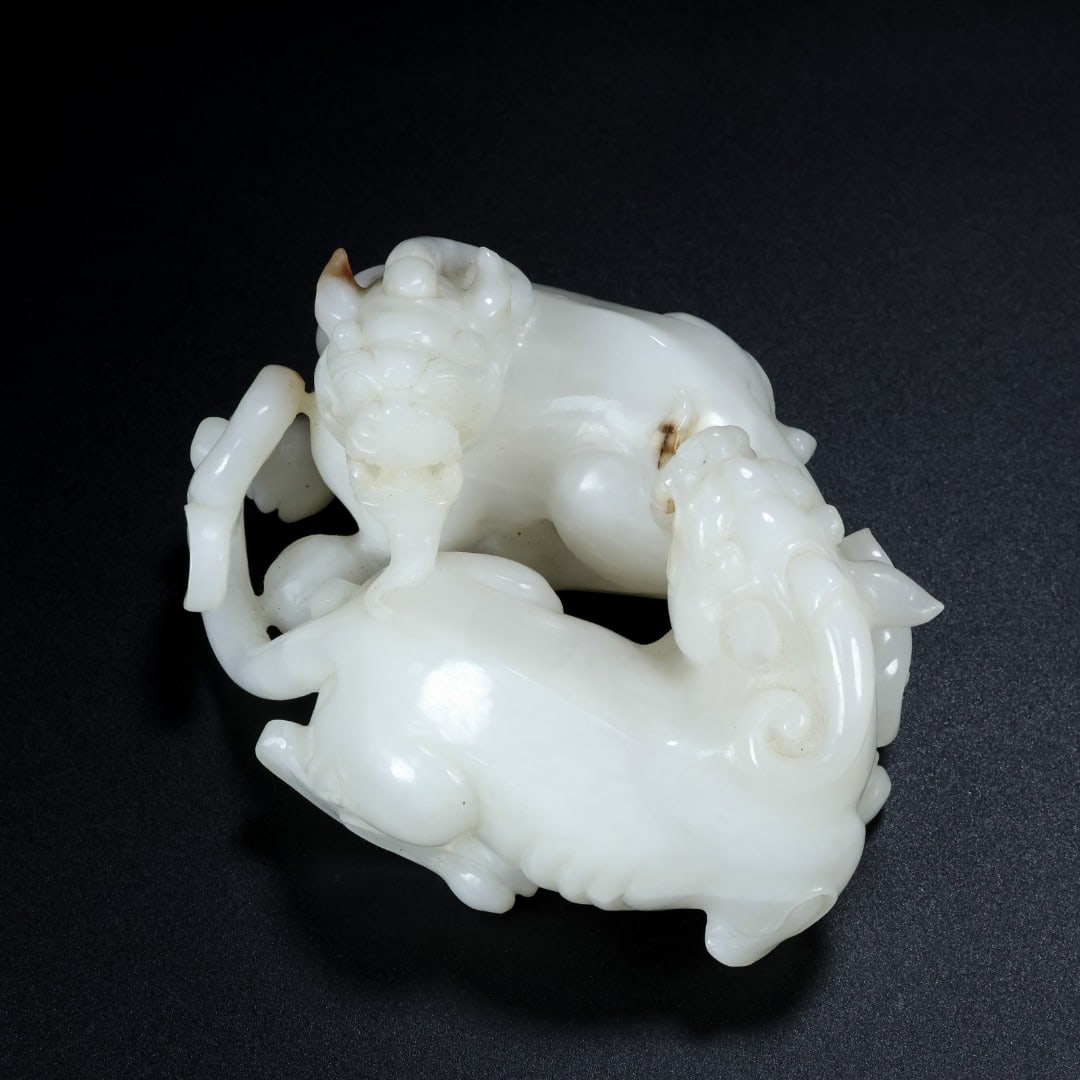 Superb White Hetian Jade Hand Carved Double Beast Statue (1 of 9)