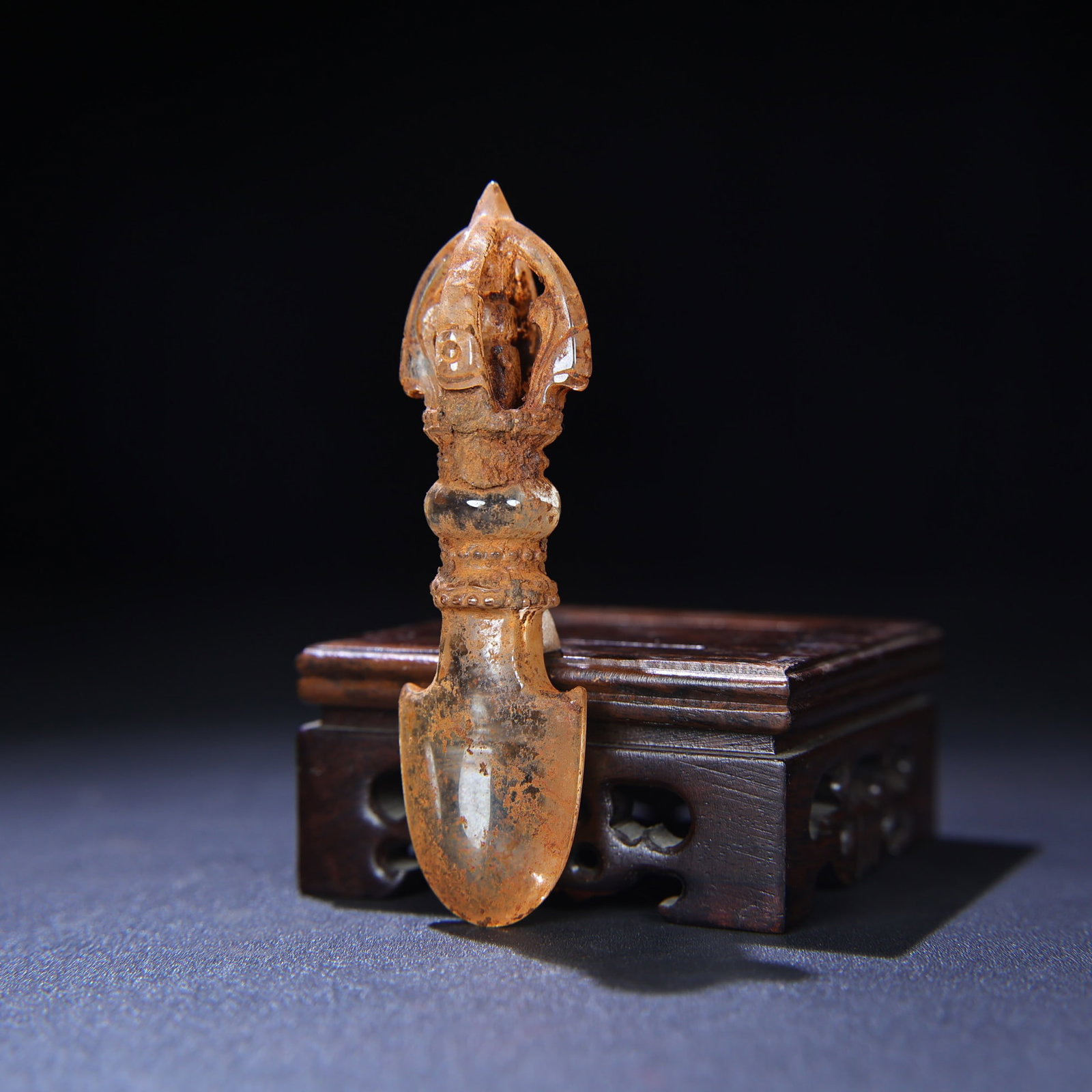 Old Crystal Pestle Xiangmo Pendant: Title: Old Crystal Pestle Xiangmo Pendant Origin: Chinese Date/Period: After1910 Materials: Crystal Dimensions: 106x30x29(mm) 4.17x1.18x1.14(inches) Weight 0.11 lbs/50g Reserve: $556.00 Shipping: