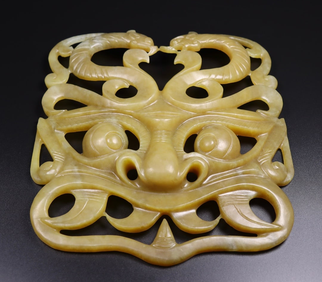 Openwork Hetian Jade Beast Face Statue - 4