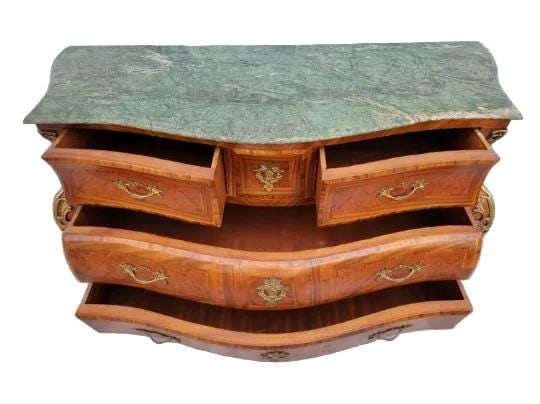 Antique French Louis XIV Style Tombeau Serpentine Commode Chest - 4