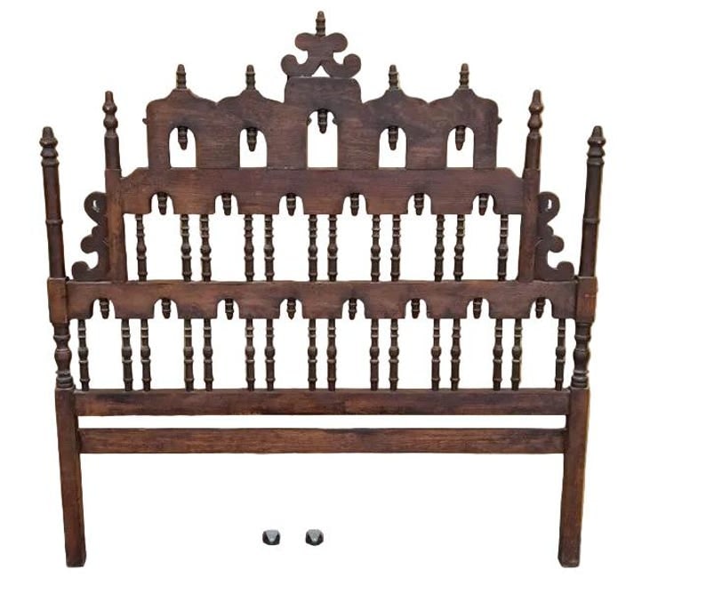 Vintage Pagoda Spanish Revival Spindle Carved Full Headboard: Title: Vintage Pagoda Spanish Revival Spindle Carved Full Headboard Description: Vintage Pagoda Headboard Spanish Revival Spindle Hand Carved in the Size Full Circa 20th Century Dimensions W 56" D 2"