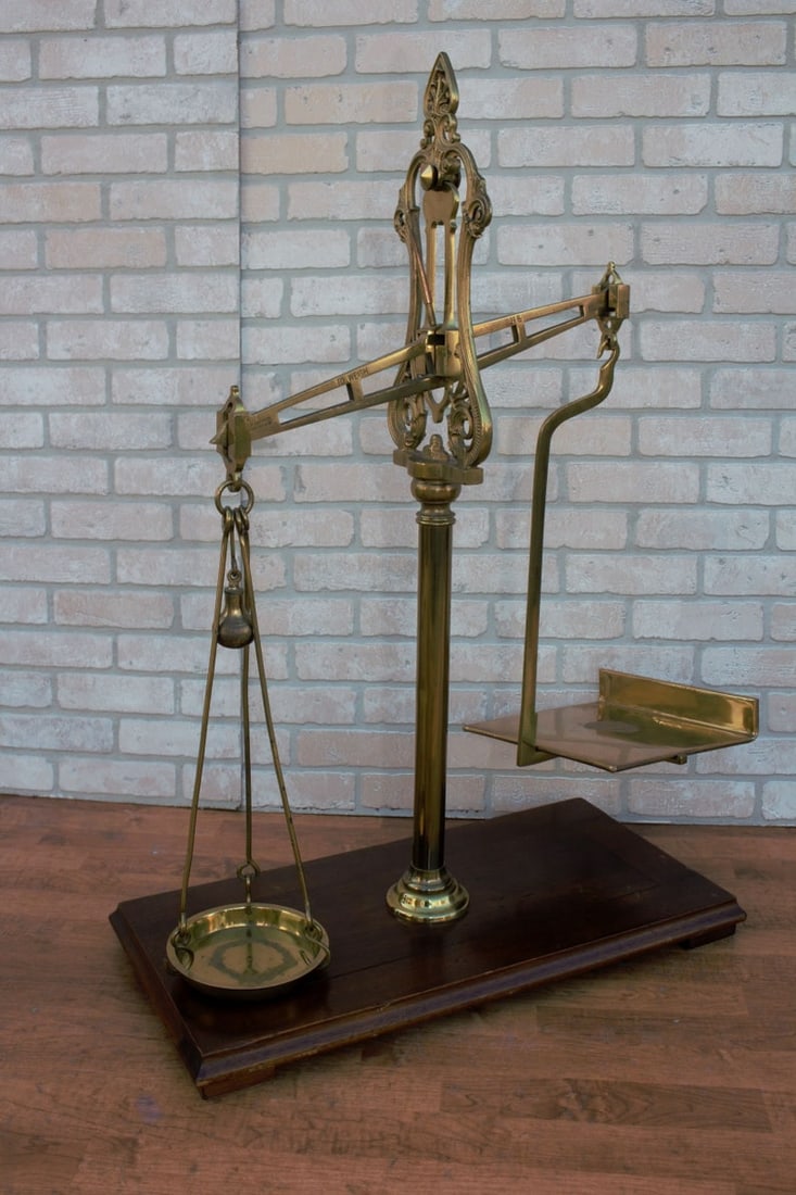Antique Victorian English W&T Avery of Birmingham Wood Mounted Weighing Scale (1 of 8)