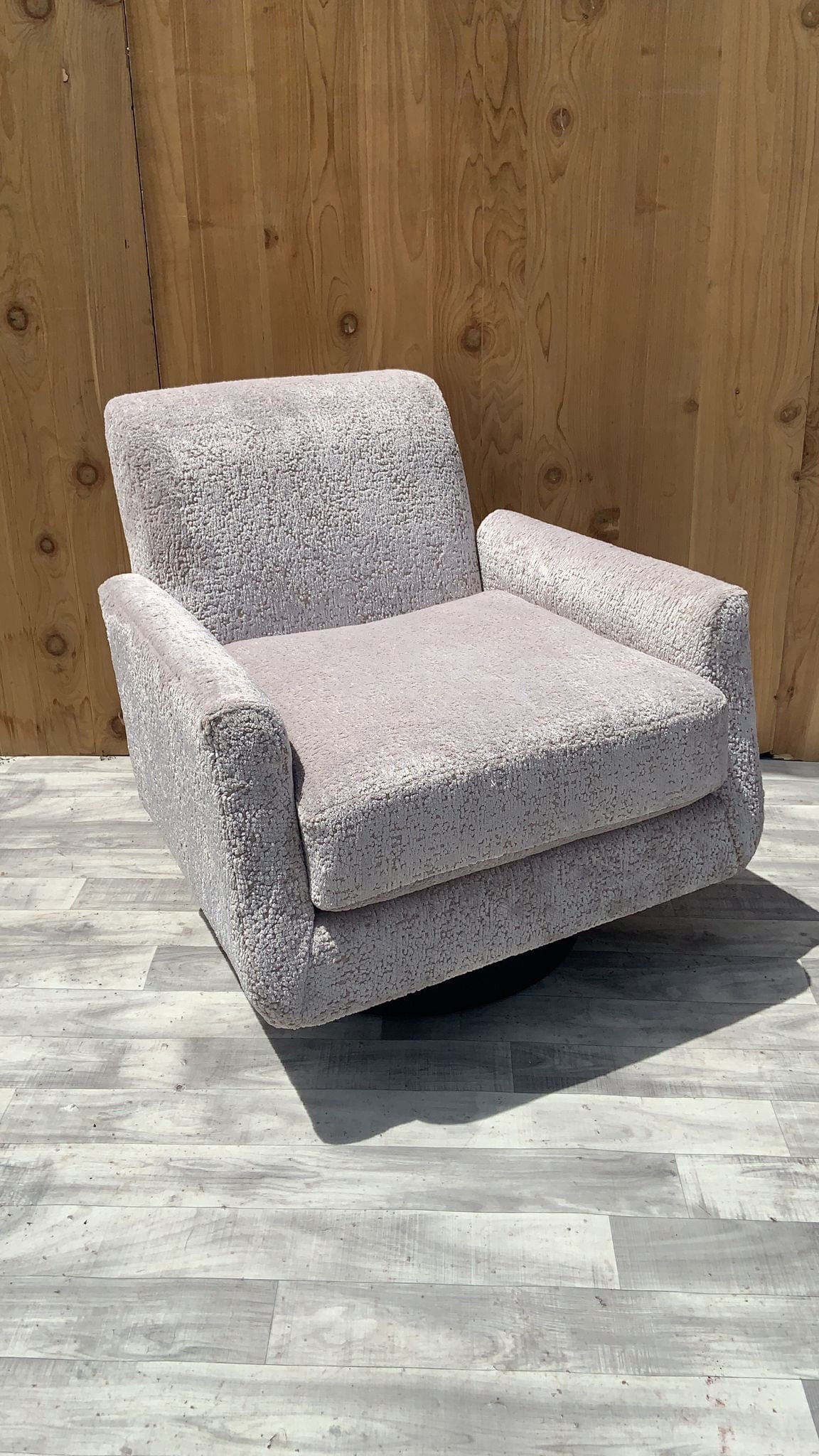 Mid Century Modern Swivel Lounge Chair Newly Upholstered in Ivory Chenille - 5