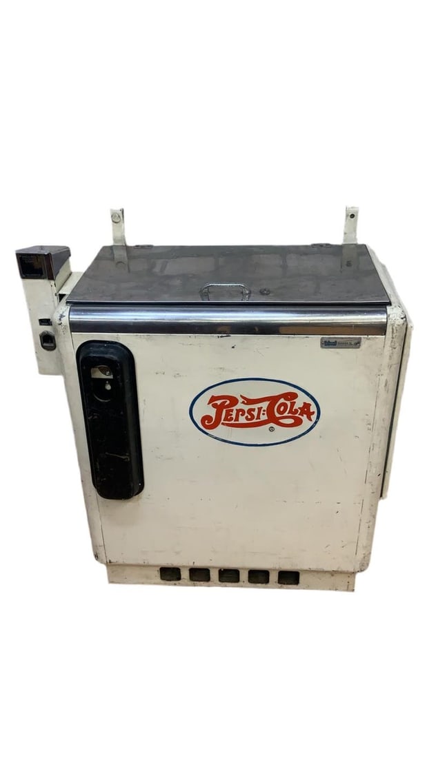 Vintage Classic Pepsi Slide Cooler Vending Machine (1 of 8)