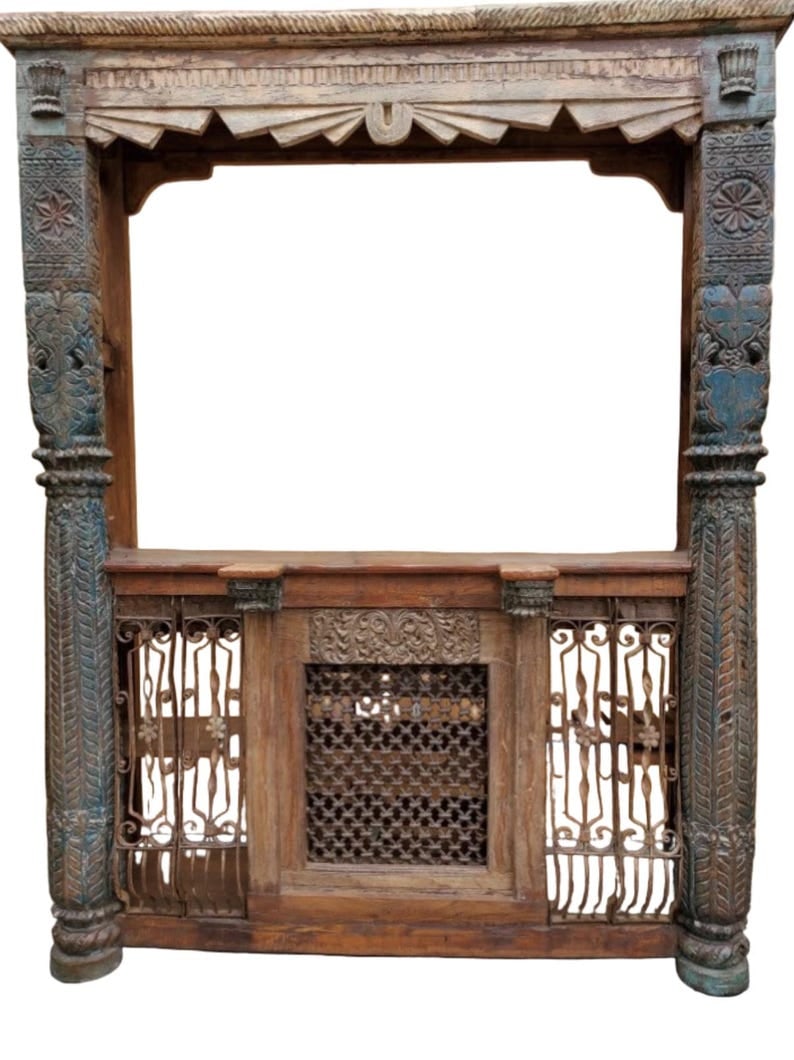 Antique Boho Rustic Carved Ornate Bar: Title: Antique Boho Rustic Carved Ornate Bar Description: Antique Rustic Bohemian Carved Ornate Stand Alone Bar Add character, charm, and artistic craftsmanship to your space with this Antique Rustic