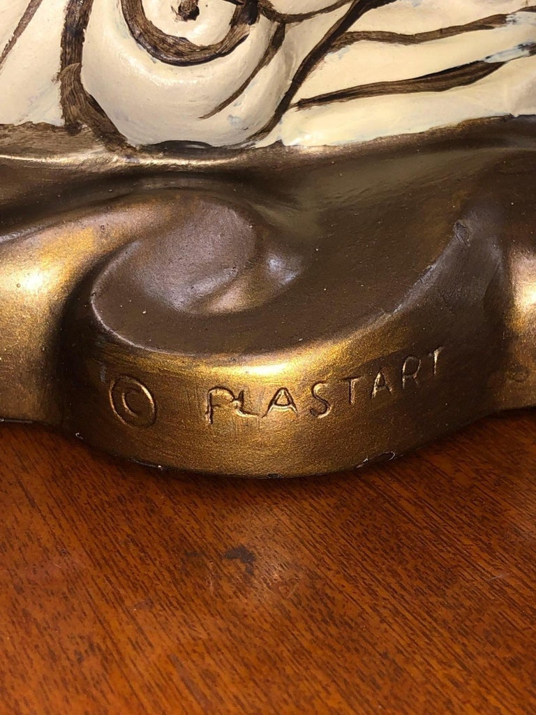 Mid-Century Female Bust Chalkware Lamp - 7