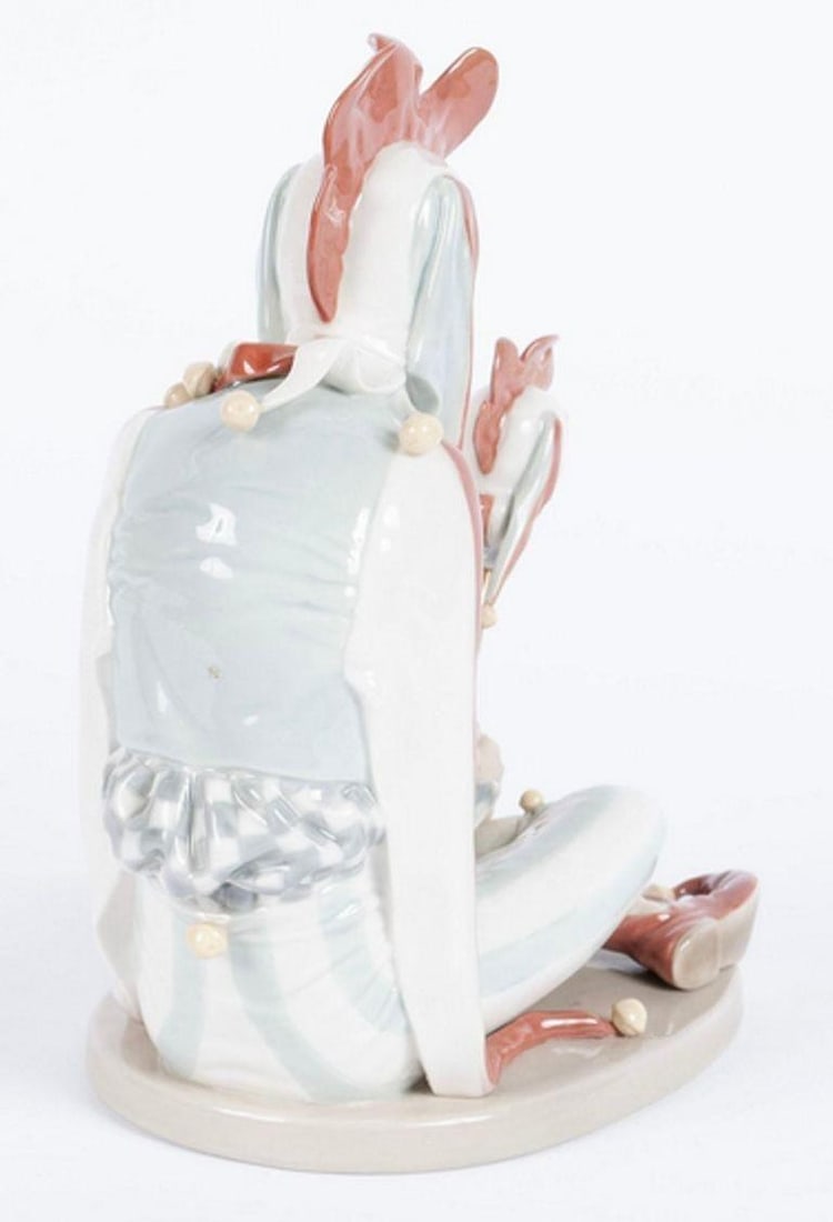 Norman Rockwell Court Jester Statue by LladrÃ³ Porcelain, Ltd 1234/5000 - 3