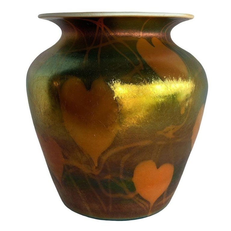Rare Early 20th Iridescent Handblown Heart & Vine Vase Set by Imperial - 13