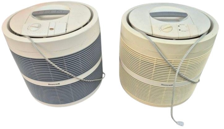 Pair of Honeywell Enviracaire True HEPA Air Purifiers: This lot includes two Honeywell Enviracaire air purifiers, model 11520. Both units feature True HEPA filtration, designed to capture 99.97% of airborne particles. The air purifiers are constructed