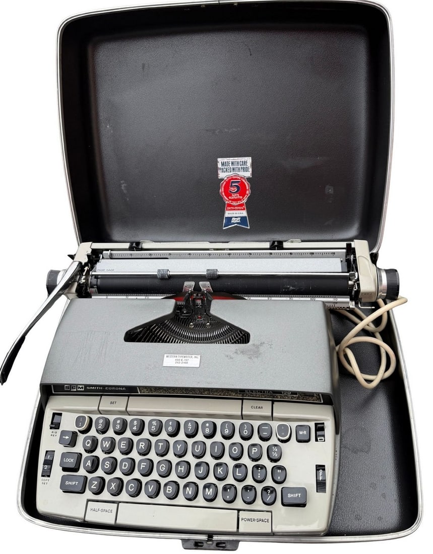 Smith-Corona Electra 120 Electric Typewriter (1 of 8)