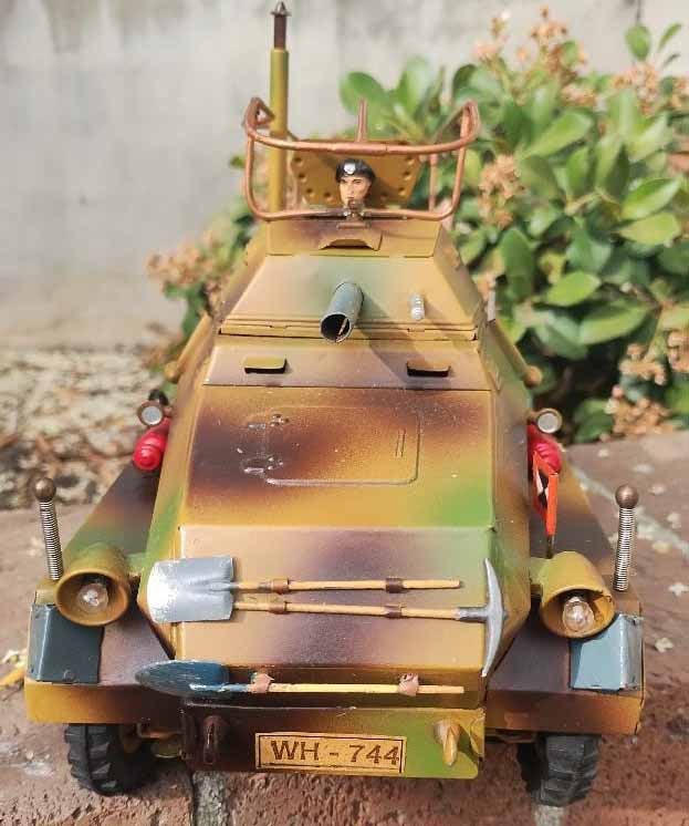 Hausser (Germany) communication truck. This is the "Holly Grail" of Hausser military toys, c10 - 2