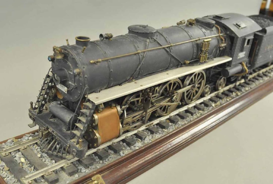 Hudson 4-6-4, gauge 3 3/4 electric, made of steel and brass, c9. - 4