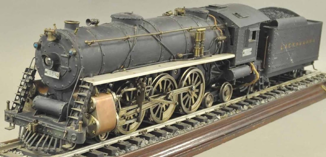 Hudson 4-6-4, gauge 3 3/4 electric, made of steel and brass, c9. - 5
