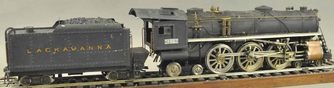 Hudson 4-6-4, gauge 3 3/4 electric, made of steel and brass, c9. - 6