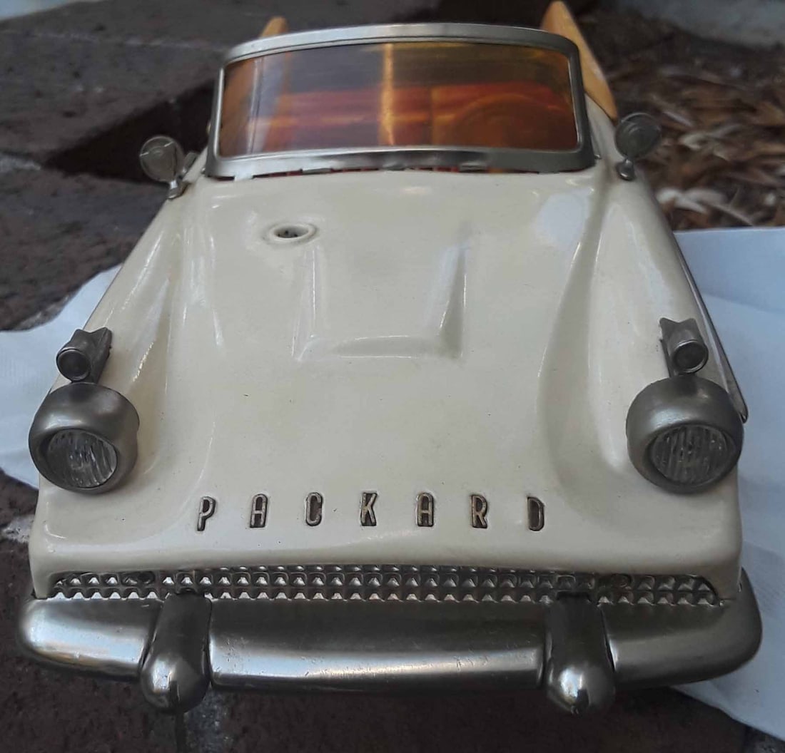 Schuco 5700 Packard Hawk "Synchromatic".This unusual and highly realistic car has automatic - 2