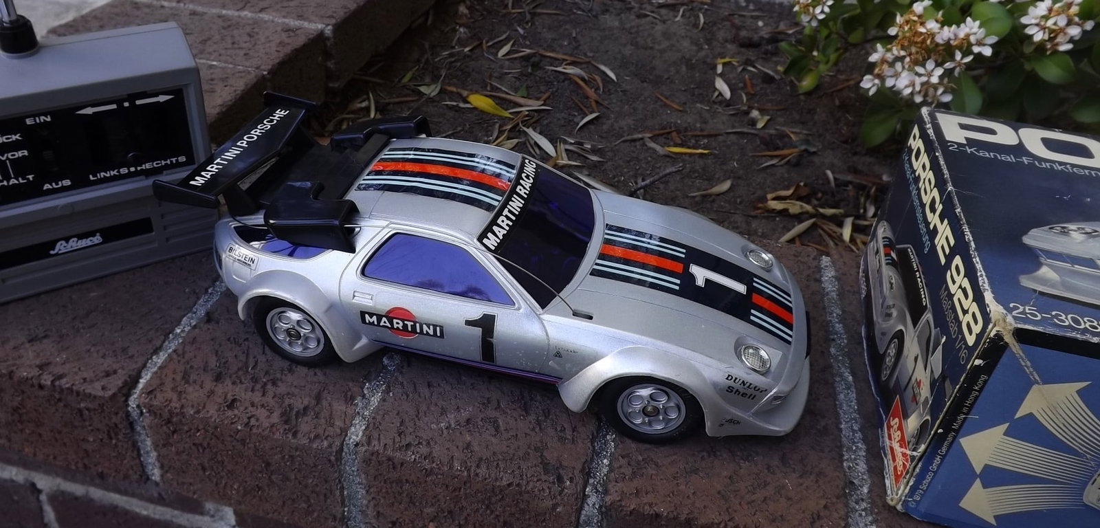 Schuco Porsche 928, Made in Germany 1970's ,radio controlled forward/reverse and left/right - 2