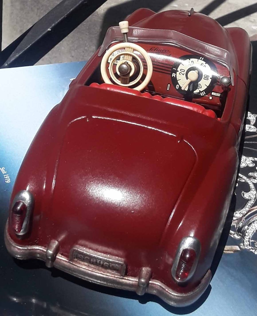 Schuco Combinato ,separate windups for propulsion and horn, working tachometer coupled with - 4