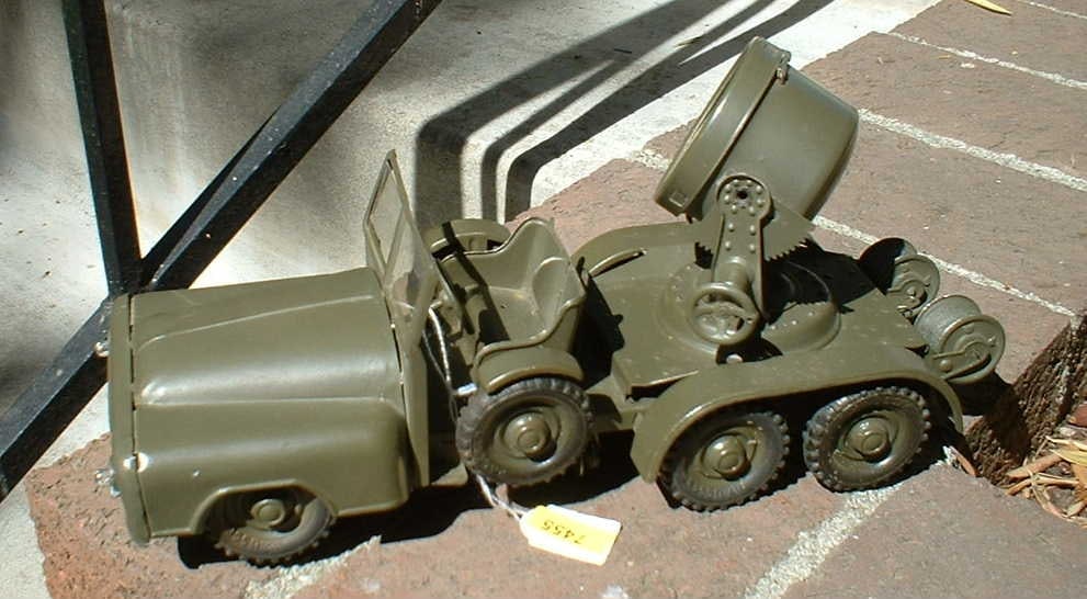 Hausser-Elastolin electric drive truck with working headlights and searchlight, catalog no.743N, - 3