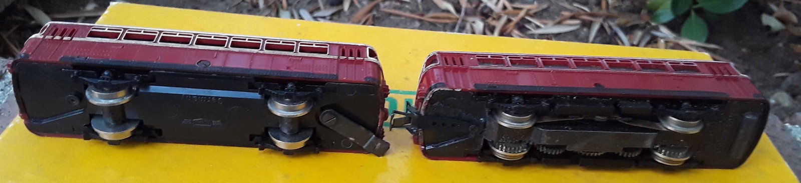Rokal railbus train (Made in Germany),train is c10, box is c8. - 3