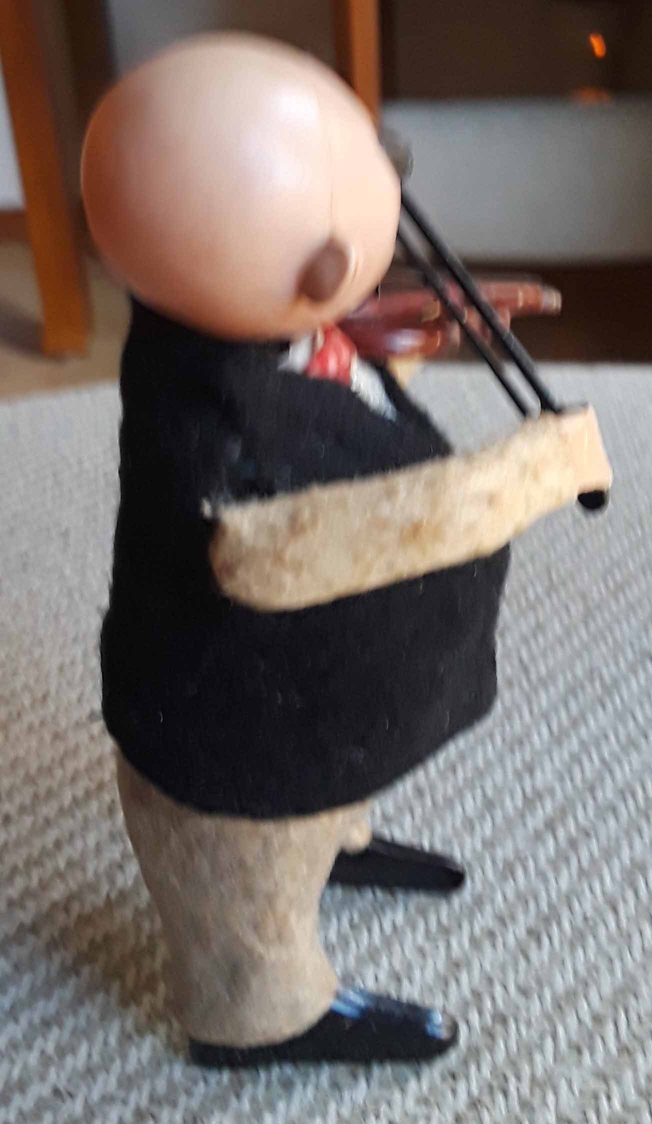 Ultra rare Schuco 972/2 "Father Violonist" (made in Germany), c9, the figurine plays the violin and - 4