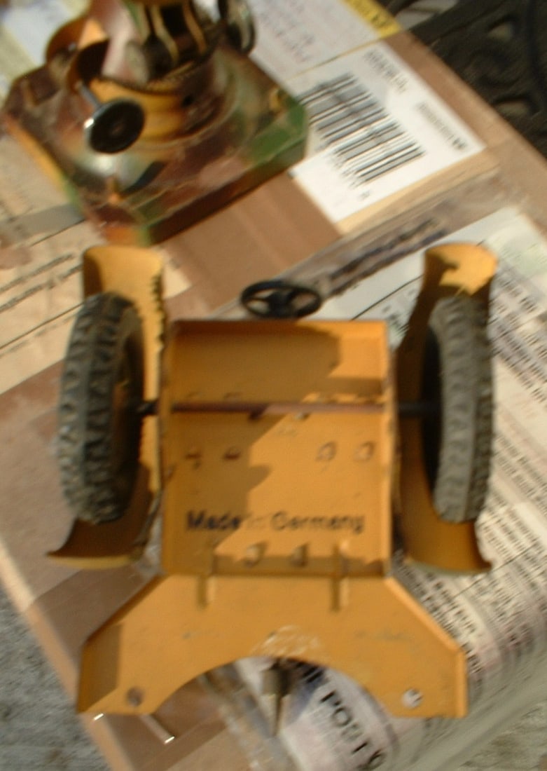 Hausser no.728 very rare AA searchlight, 7cm scale, c8. - 5