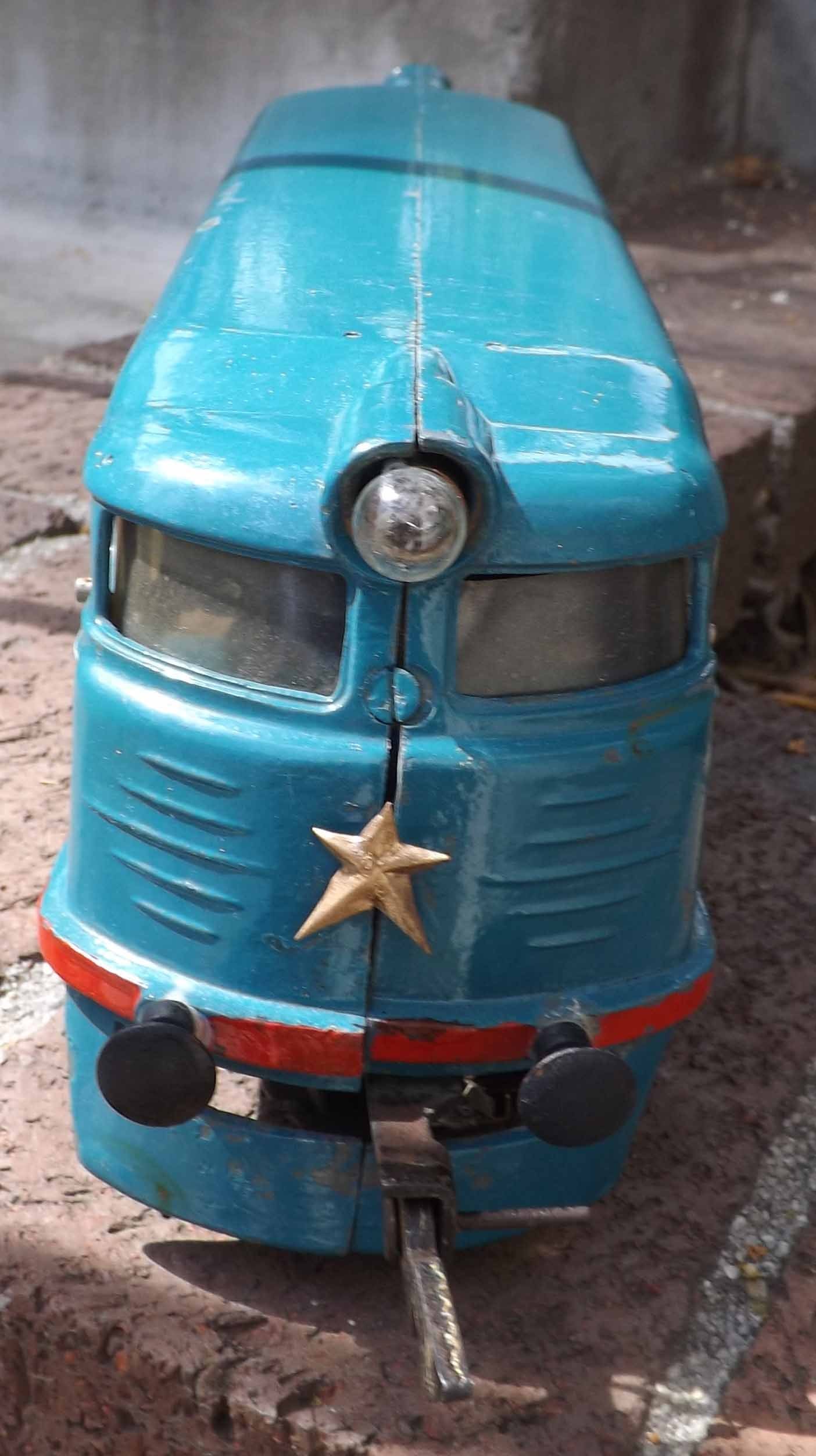 Soviet era Moskabel "Iosif Stalin 1951" locomotive, O Scale, made of Zamac, very heavy, has a huge - 4