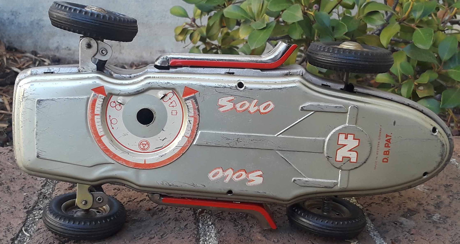 JNF Mercedes 194 racer "Solo" (made in Germany), c8, multiple programmable patterns, rack and pinion - 2