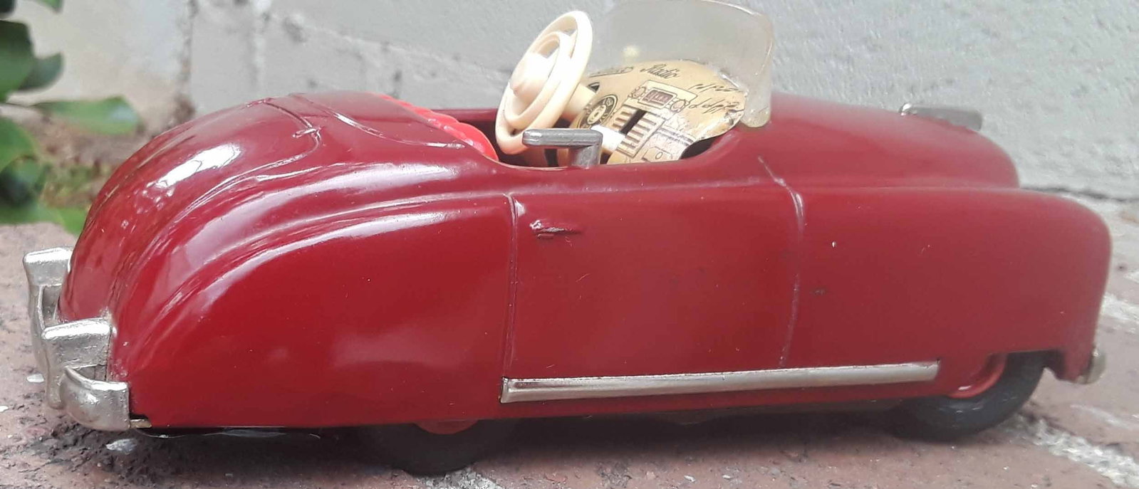 Schuco "Radio" 4012 (made in Western Germany) car, rack and pinion steering,Swiss music box,c8,. - 3
