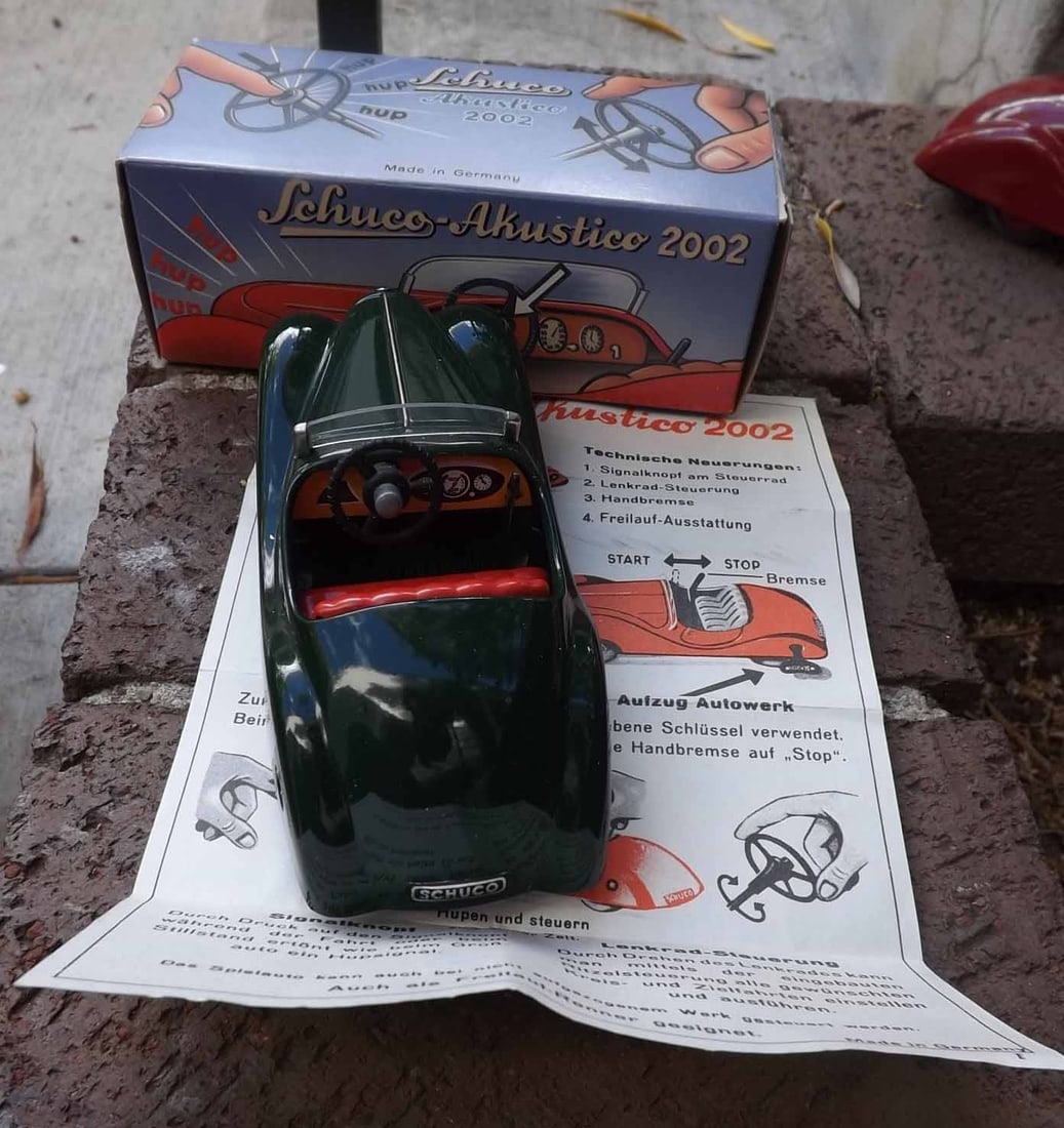 Schuco Akustico 2002 (Made in Western Germany), BMW 328 car, windup motor , rack and pinion - 4