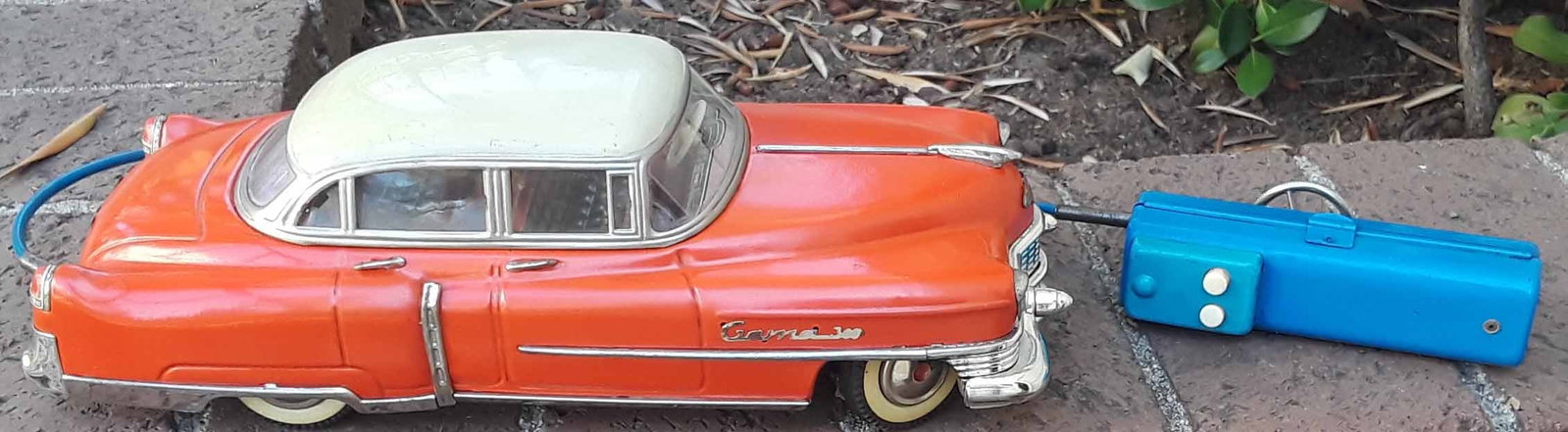Gama Cadillac,electric car Made in Western Germany, rare two-tone color, forward/reverse, steering, - 3