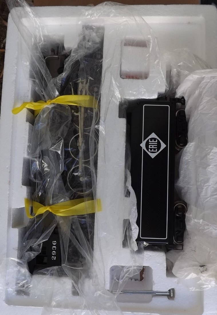 Wlliams O-Scale 4949 Pacific 4-6-2 Steam Locomotive & Tender "Erie".In original box, c10. - 8