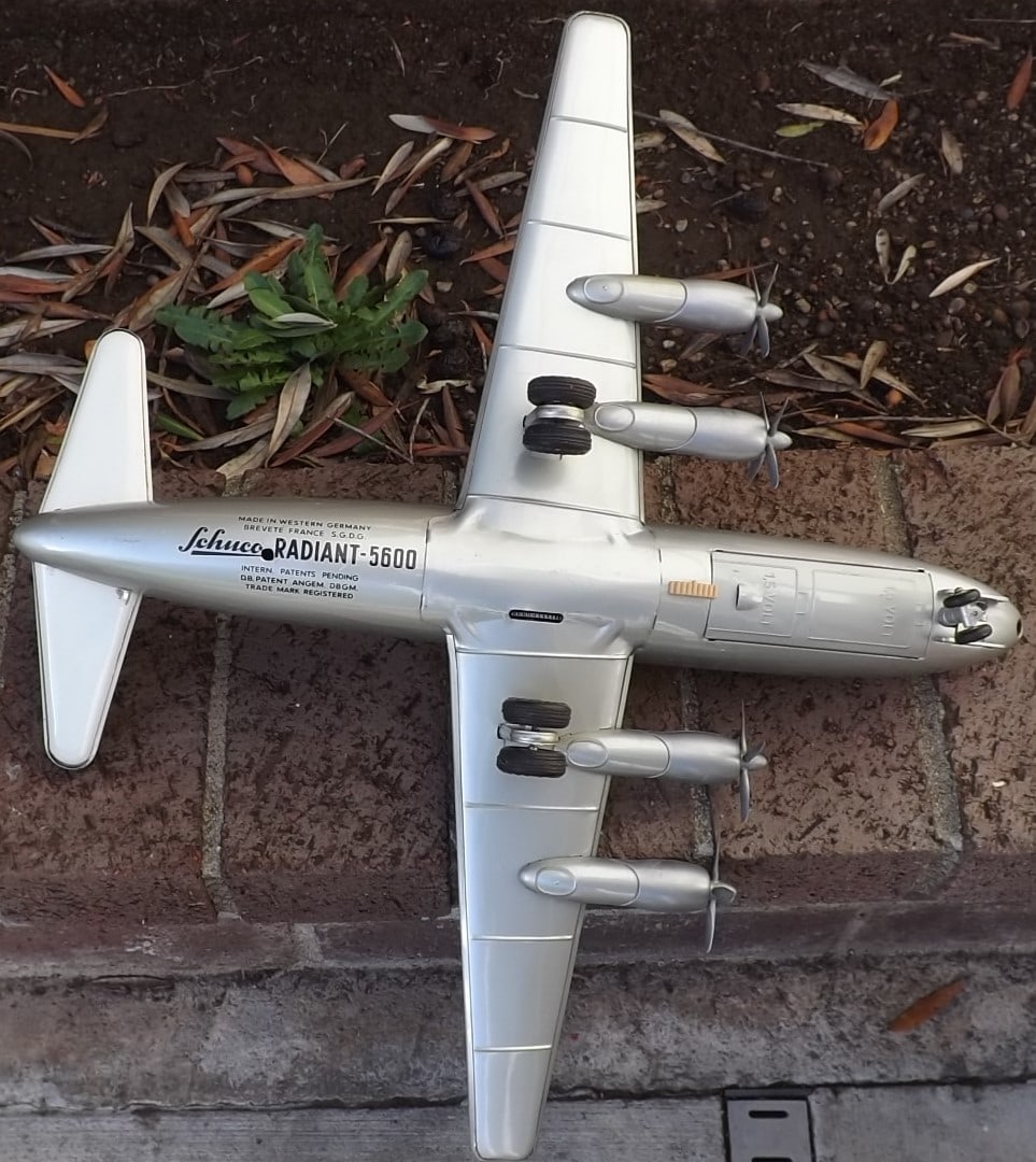 Schuco Radiant 5600 SwissAir , the very much sought after Vickers Viscount plane type, with complex - 5