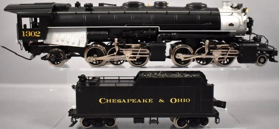 Right Of Way C&O 2-6-6-2 O-scale locomotive, Made in South Korea ,brass and steel,c10 . - 3