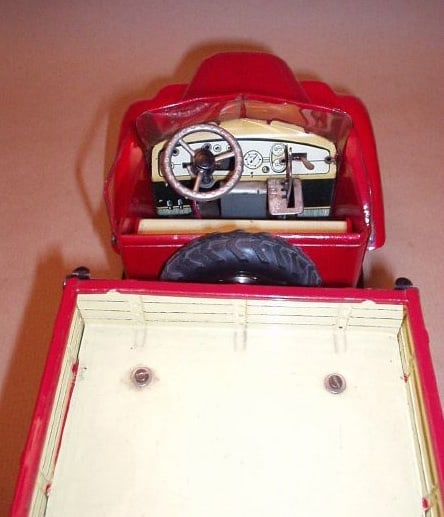 Gama (Germany) 1950's rare no.501 truck, 40cm (18 inch), windup motor, realistic differential - 3