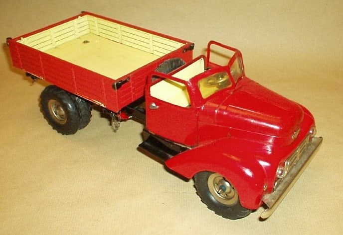 Gama (Germany) 1950's rare no.501 truck, 40cm (18 inch), windup motor, realistic differential - 4