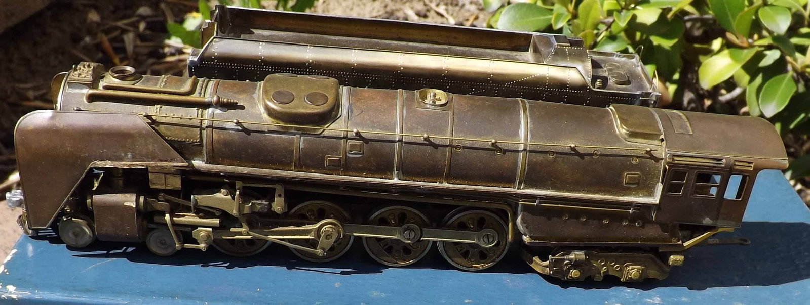 United NYC Niagara 4-8-4 (Made in Japan) brass locomotive, HO gauge, c9 in c9 original box. - 2