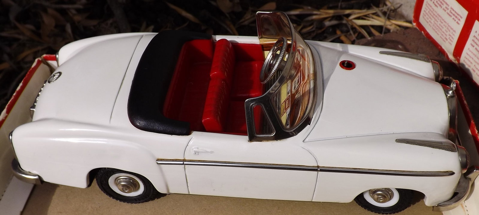 Schuco Control Car 5308, B/O , the rarer version with operating headlights, boxed, with all the - 5