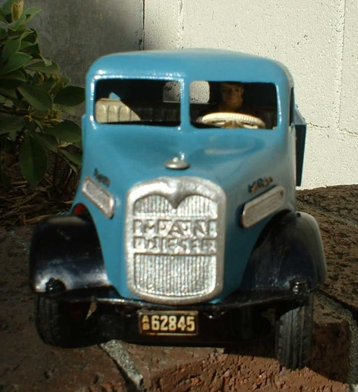 Arnold "MAN" tipper truck, Made in Germany, windup, c7. - 3