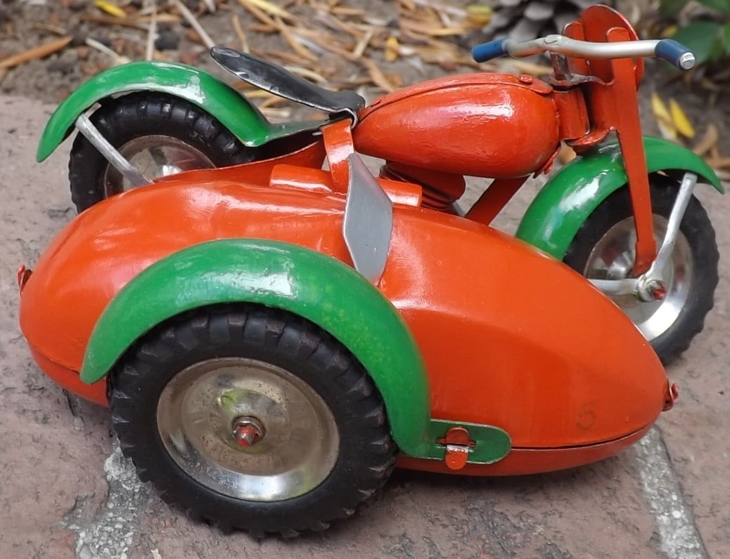 Motorcycle with sidecar, Drukov, Made in Czechoslovakia, 16 cm, windup , c10. - 3