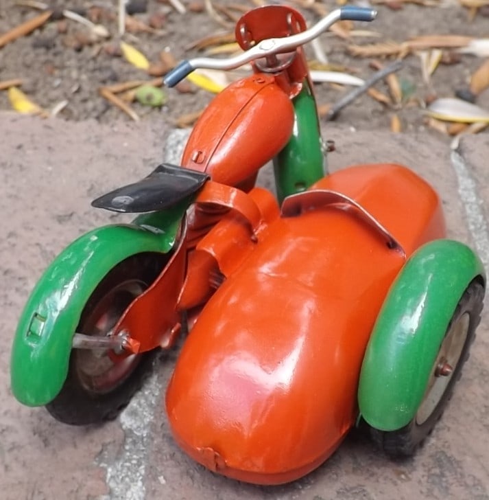 Motorcycle with sidecar, Drukov, Made in Czechoslovakia, 16 cm, windup , c10. - 4