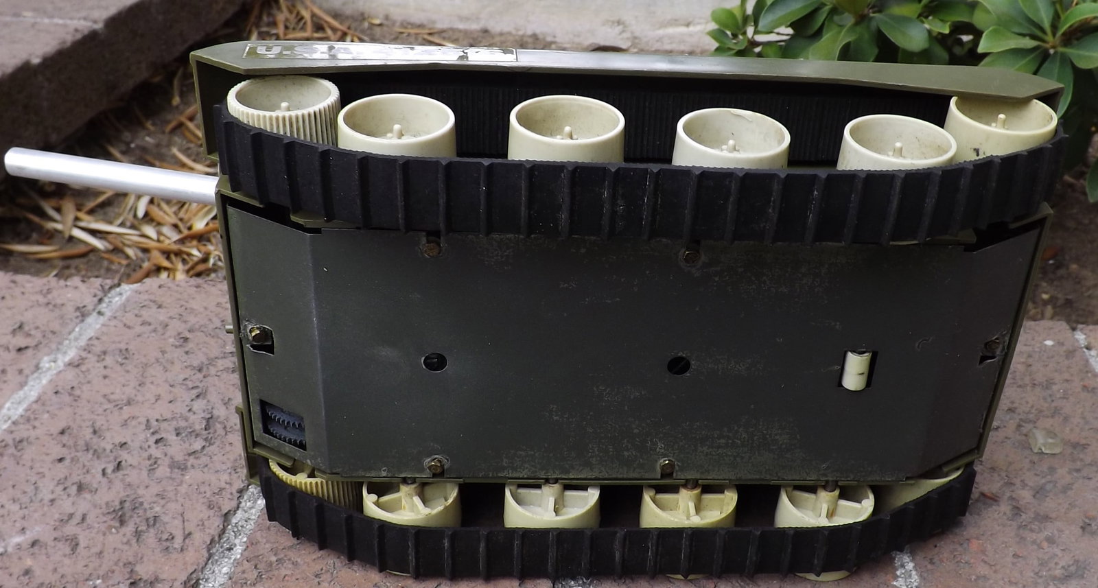 Remco "light Bulldog" tank, Made in USA, BO, fully operational, shoots projectiles, c9,. - 6